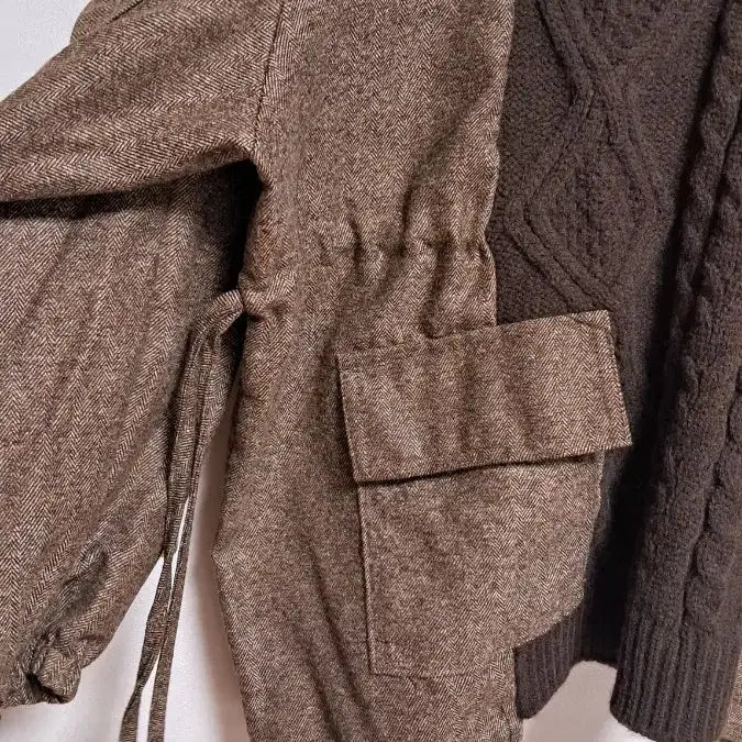 [BUNJANG] Pocket Detail Knit Cardigan / 배색 니트 가디건 브라운 포켓 디테일 01