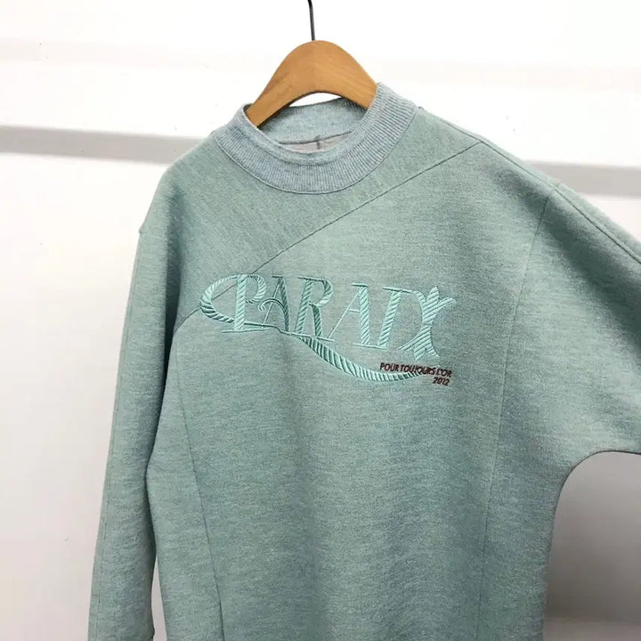 [SOLD OUT] 듀엘 민트 레글러 맨투맨 55