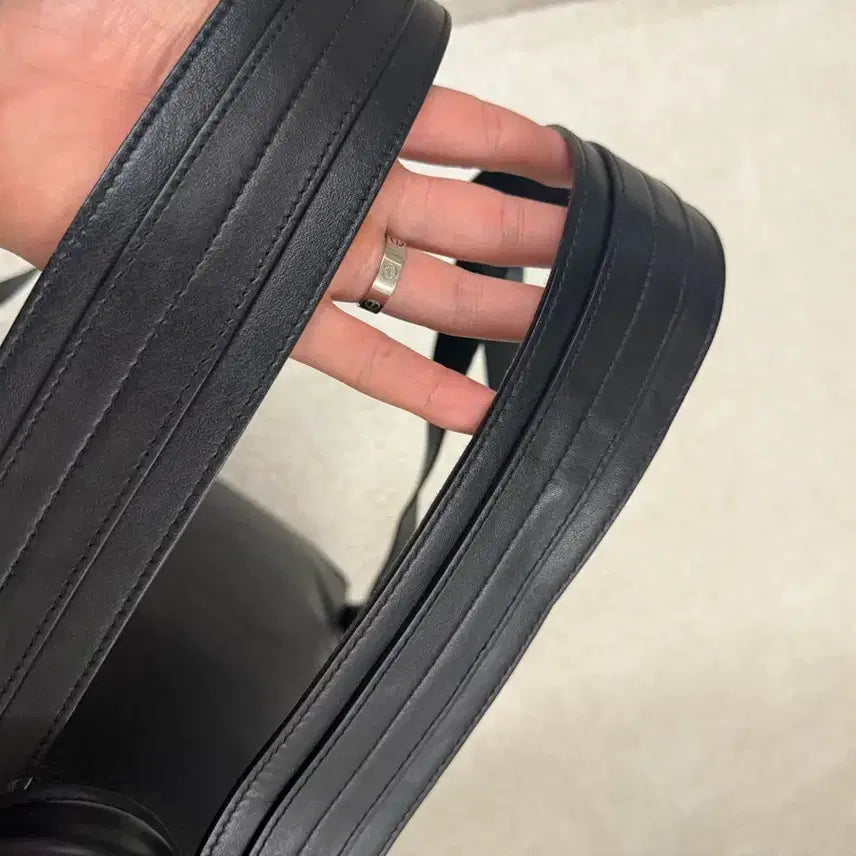 [BUNJANG] Tom Ford Berkley Zipper Leather Backpack / 톰포드 버클리 지퍼 레더 백팩