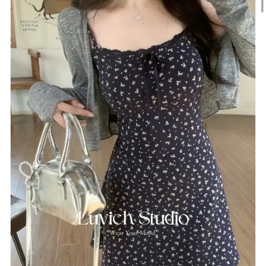[BUNJANG] Floral Mini Dress and Cardigan Set - Navy / 플라워 꽃 미니 원피스 가디건 세트 리본 공항 여리핏 민소매 네이비 남색