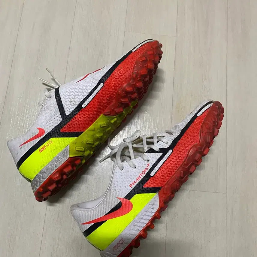 [SOLD OUT] 나이키 팬텀 gt2 프로 255