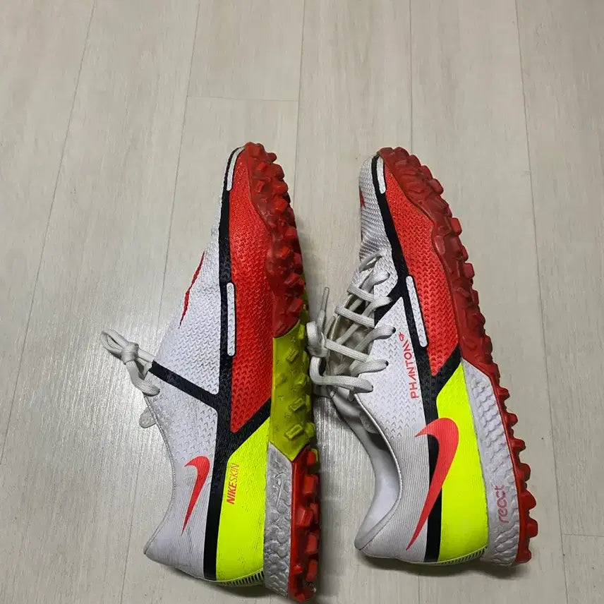 [SOLD OUT] 나이키 팬텀 gt2 프로 255