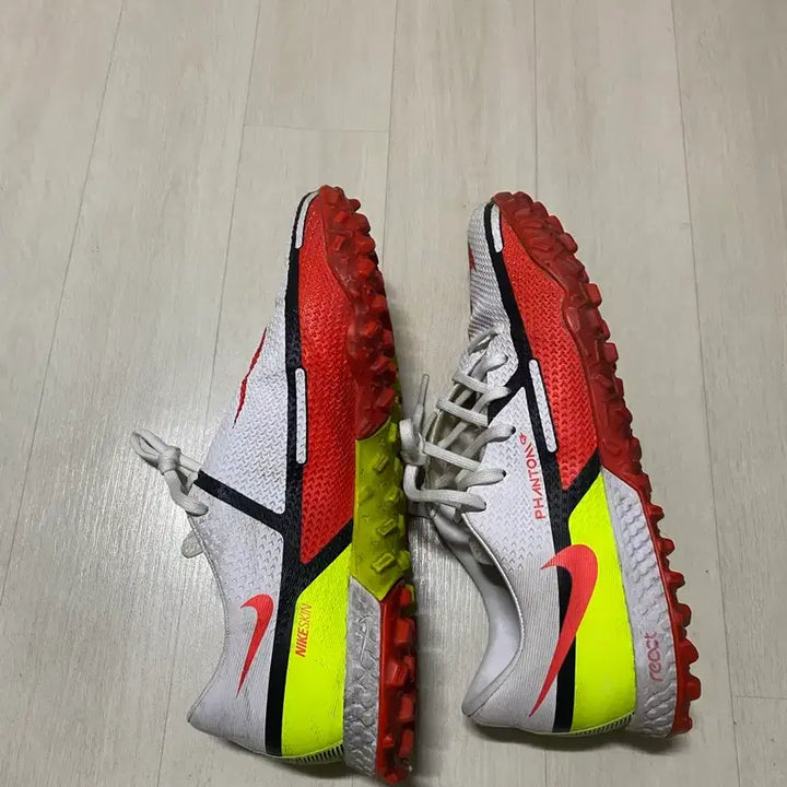 [SOLD OUT] 나이키 팬텀 gt2 프로 255