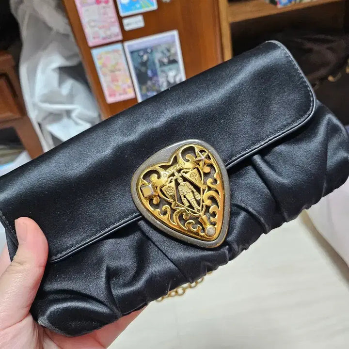 [SOLD OUT] 정품) 구찌 블랙 하트 체인 미니 클러치겸 토트백 판매합니다