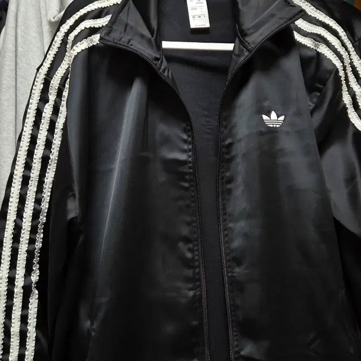 [BUNJANG] Adidas Satin Ruffle Track Top Jacket / 아디다스 트랙탑 져지 판매합니다!