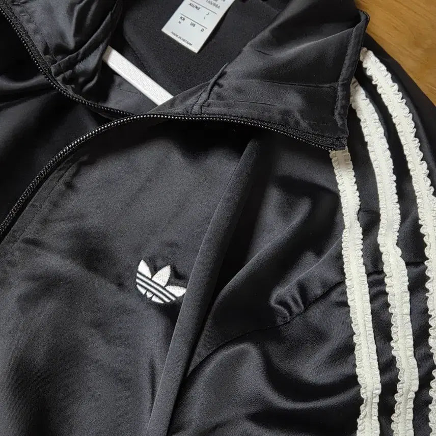 [BUNJANG] Adidas Satin Ruffle Track Top Jacket / 아디다스 트랙탑 져지 판매합니다!