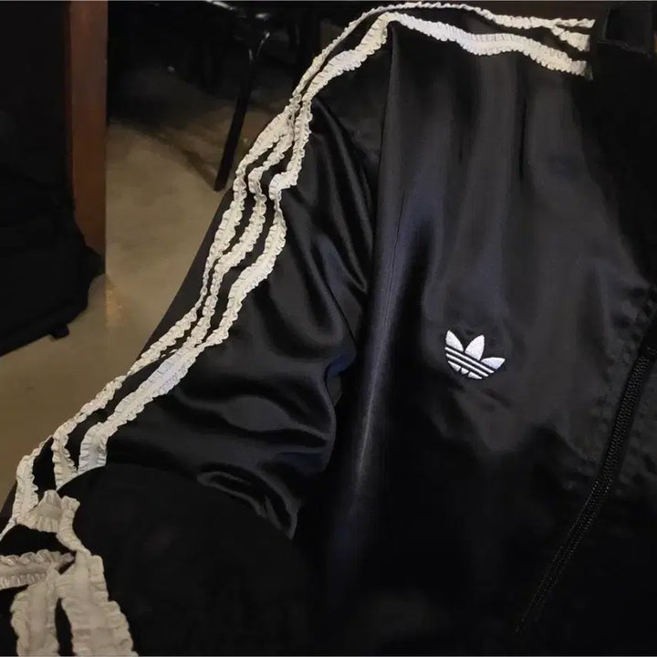 [BUNJANG] Adidas Satin Ruffle Track Top Jacket / 아디다스 트랙탑 져지 판매합니다!
