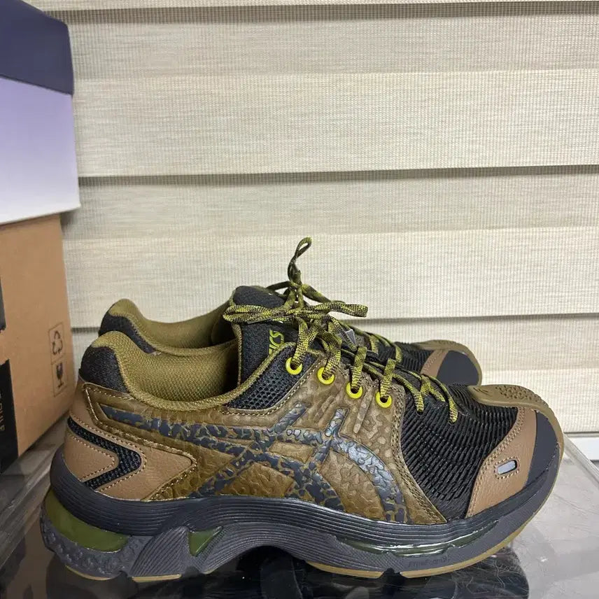 [BUNJANG] ASICS x Kiko Gel-Kiril 3 Bronze Brown 260mm / (260)아식스x키코 젤키릴3 브론즈브라운