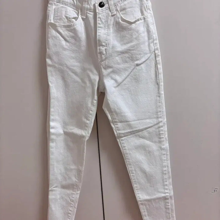 [BUNJANG] Hinique Cotton Blend Ivory Skinny Pants / 히니크 면재질 아이보리 스키니