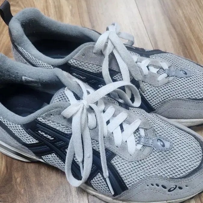 [BUNJANG] Asics Gel 1090 V2 Oyster Grey Sneakers / 아식스 젤 1090 V2 오이스터 그레이