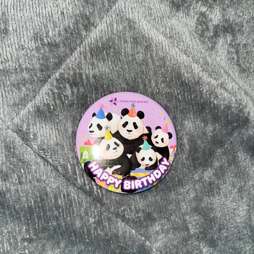 [BUNJANG] Bao Family Birthday Badge Set / 푸바오 러바오 루이바오 후이바오 바오패밀리 생일 뱃지