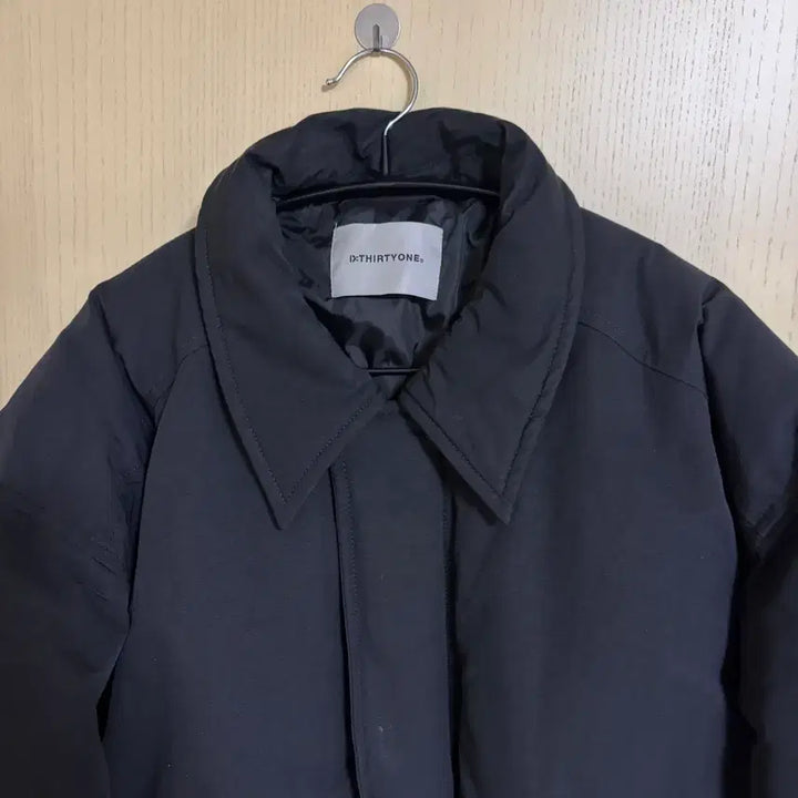 [BUNJANG] D.thirtyone Collar Flight Down Jacket Black / 디써티원 칼라 덕다운 패딩 3사이즈