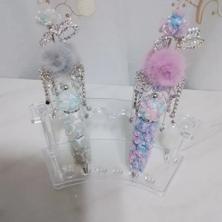 [BUNJANG] Handmade Rose Rabbit Fur Ballpoint Pen / 데코 장미 토끼털볼펜 / 수제  야광 볼펜