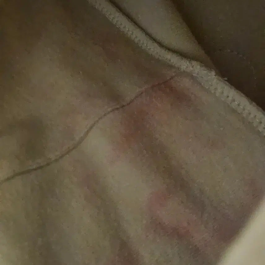 [BUNJANG] Hug Your Skin Drawing Polar Tee / [얼룩할인] 허그유어스킨 드로잉 폴라 티