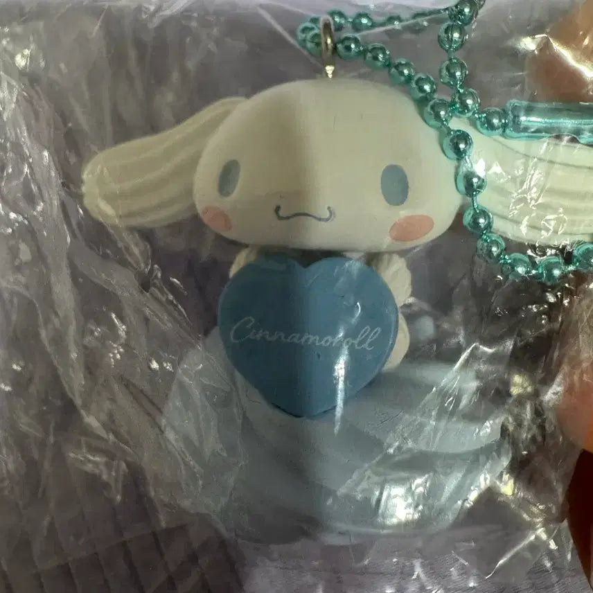 [BUNJANG] Sanrio Cinnamoroll Whipping Cream Gacha / 산리오휘핑크림가챠-시나모롤