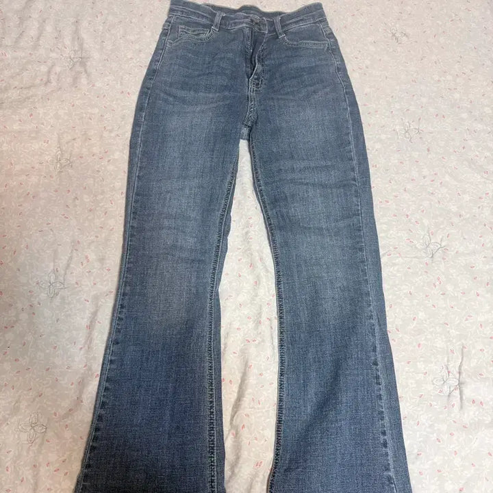 [BUNJANG] Women's Bootcut Jeans / 여성 S사이즈 청바지(부츠컷)