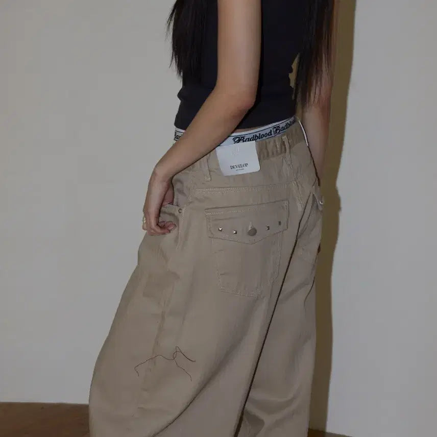 [BUNJANG] LUNTS ABC Back Pocket Stud Pants / 런츠 바지 새상품 ABC BACK POCKET STUD PANTS