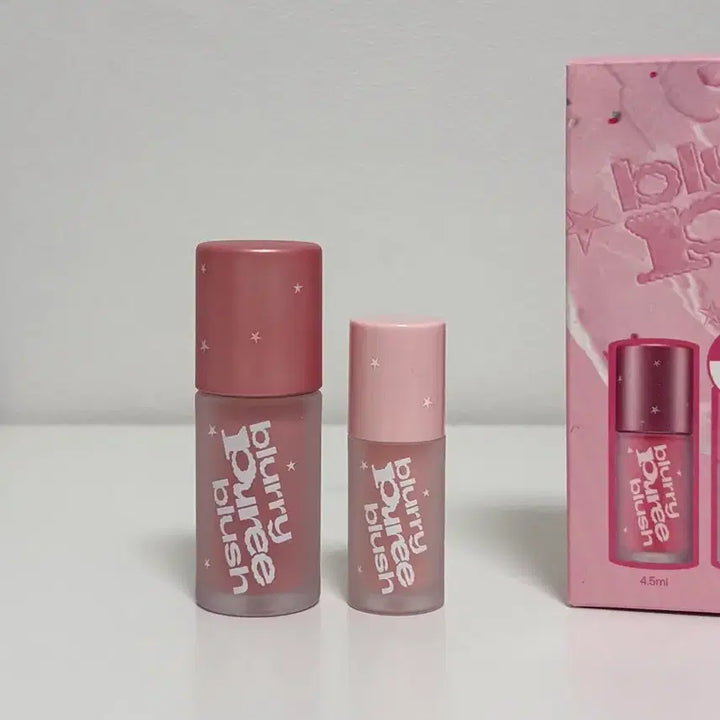 [BUNJANG] Tiptoe Blurry Pure Blusher Strawberry Edition / 팁토우 블러리 퓨레 블러셔 딸기슈 에디션