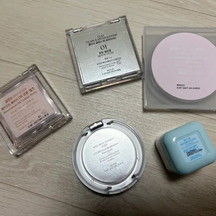 [BUNJANG] Cool Tone Highlighter Bundle / 쿨톤 화장품 하이라이터 일괄