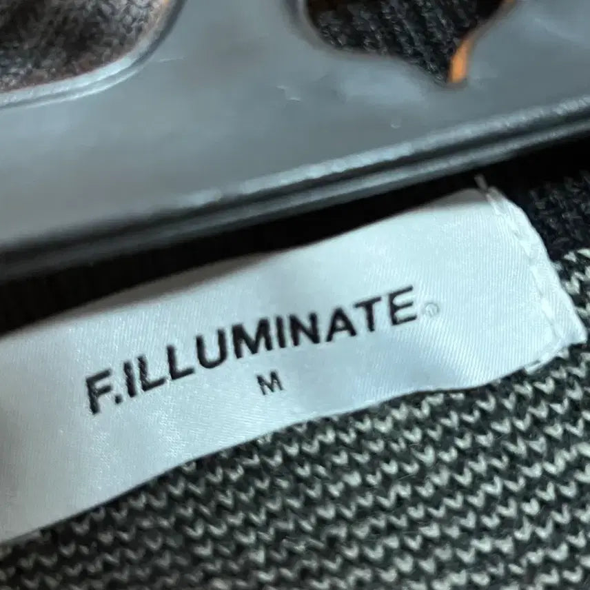 [BUNJANG] Filluminate Zip-up Cardigan / 필루미네이트 집업 가디건