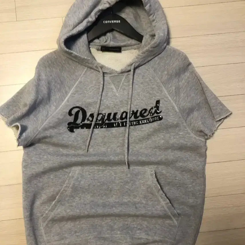 [BUNJANG] Dsquared2 Sleeveless Hoodie T-Shirt / 디스퀘어드 민소매 후드 반팔티