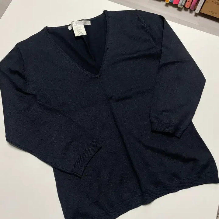 [BUNJANG] Vintage Studio Silk V-neck Knit Top / 빈티지 실크 브이넥 니트 블랙 슬림핏 S 7부