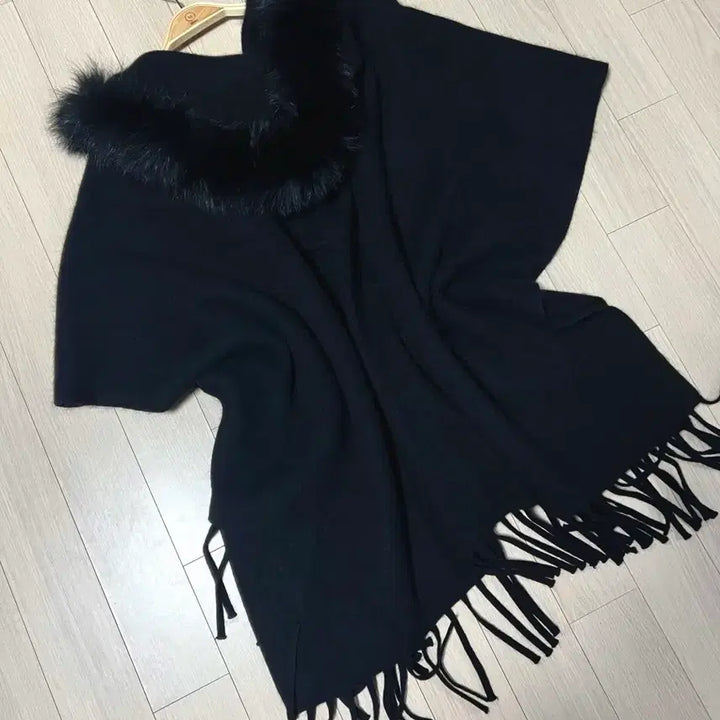 [BUNJANG] Cashmere 100% Fox Hooded Knit Poncho Cape Cardigan Jacket / 캐시미어100% 폭스 후드 니트 판초 케이프 숄 가디건 판쵸 자켓블랙검정