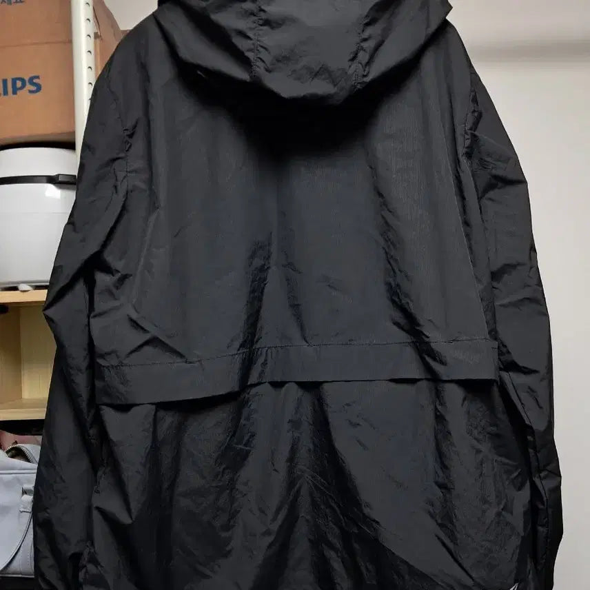 [BUNJANG] BASTO Black Windbreaker Jacket (Size 100) / 인천국제공항 검정색 바람막이 후드 자켓 BASTO 검정 바람막이 100에