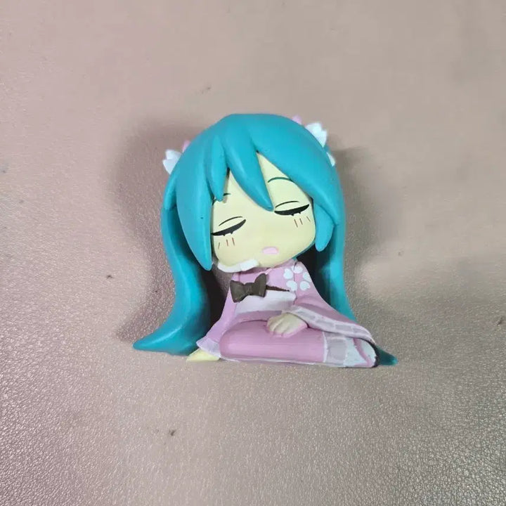 [BUNJANG] Hatsune Miku Sakura Kimono Figure / 미쿠 사쿠라 기모노 어깨쿵 가챠 피규어