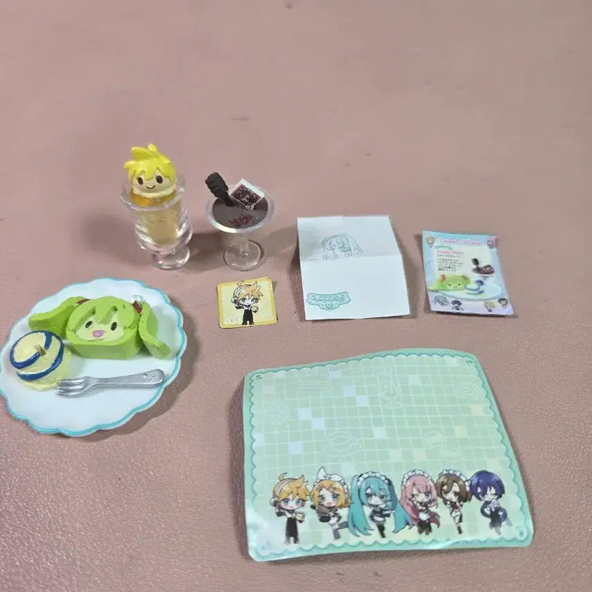 [BUNJANG] Re-Ment Hatsune Miku Cafe Miniature Figure / 리멘트 하츠네 미쿠 카페 미니어쳐 피규어
