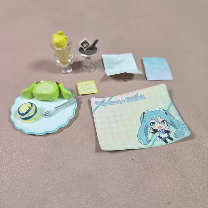 [BUNJANG] Re-Ment Hatsune Miku Cafe Miniature Figure / 리멘트 하츠네 미쿠 카페 미니어쳐 피규어