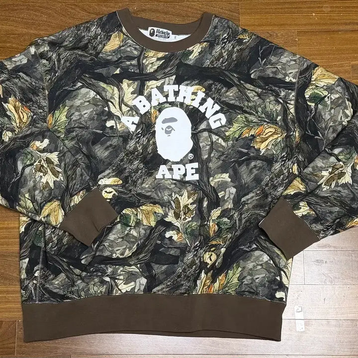 [BUNJANG] BAPE Camo Sweatshirt / 베이프 카모 맨투맨