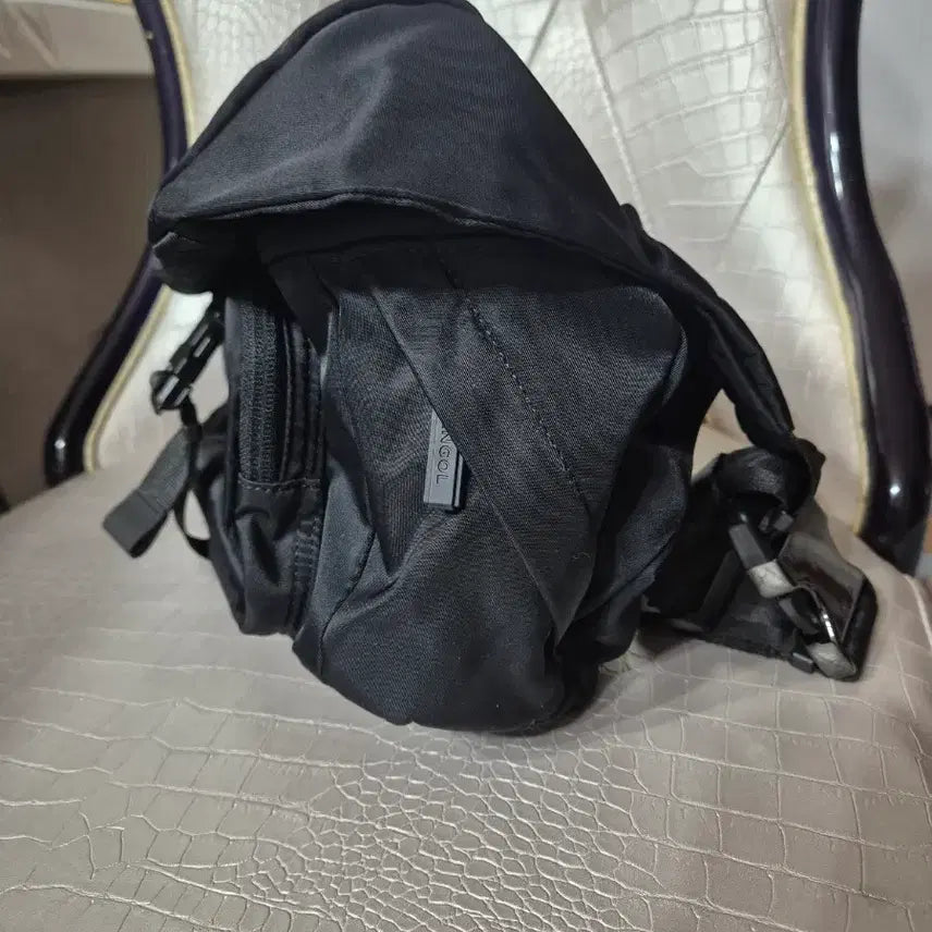 [BUNJANG] Kangol Messenger Bag / 캉골 블랙 메신저백 크로스백