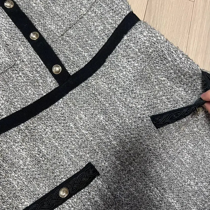 [BUNJANG] MAJE Tweed Mini Dress with Silver Glitter / 마쥬 MAJE 트위드 원피스 실버 펄 글리터 미니 반팔 하객룩 금장버튼