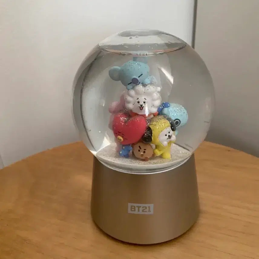 [BUNJANG] BT21 Snowball Mood Lamp / BT21 스노우볼 무드등
