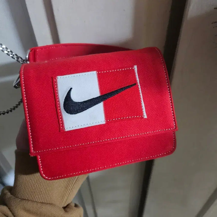 [BUNJANG] Nike Upcycled Mini Crossbody Bag / 업사이클 나이키 미니 가방