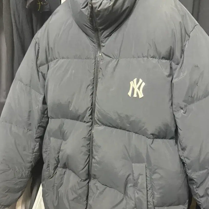 [BUNJANG] MLB New York Yankees Dark Navy Down Puffer Jacket / MLB 뉴욕 양키스 다크 네이비 다운 점퍼