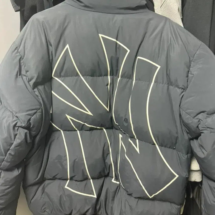 [BUNJANG] MLB New York Yankees Dark Navy Down Puffer Jacket / MLB 뉴욕 양키스 다크 네이비 다운 점퍼
