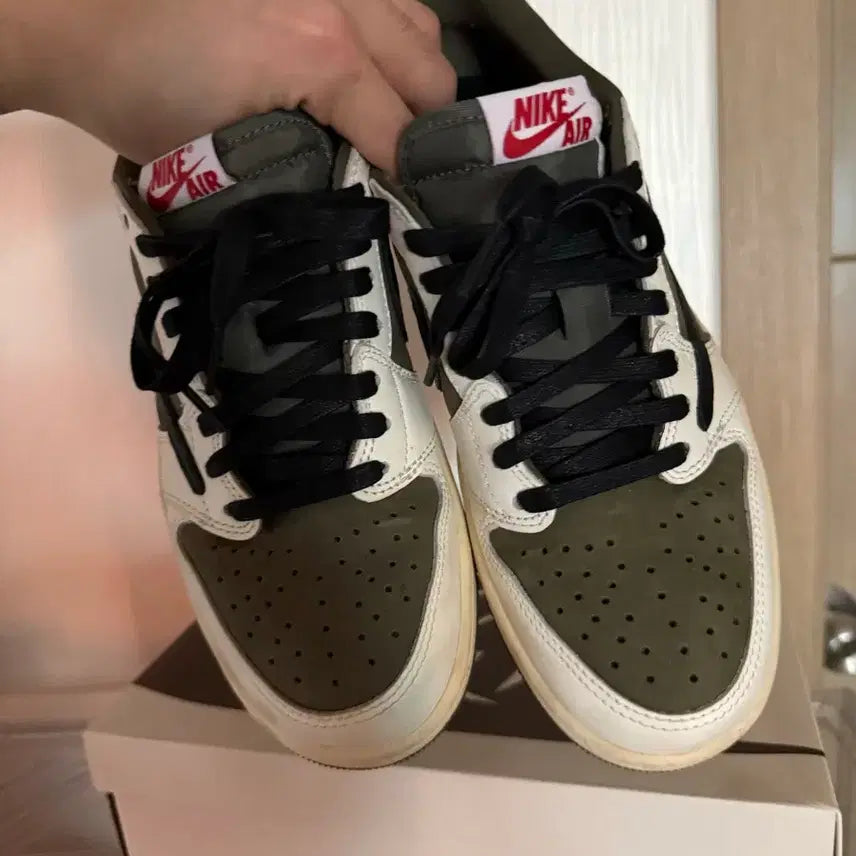 [BUNJANG] Air Jordan 1 Travis Scott Olive / 나이키 에어 조던1 트래비스 스캇 올리브