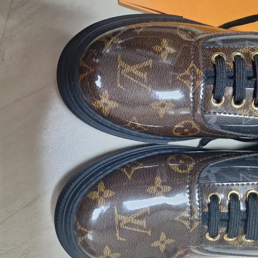 [BUNJANG] Louis Vuitton Monogram Sneakers Size 7 1/2 / (정품) 루이비통 신발