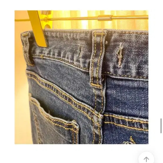 [BUNJANG] Bootcut Jeans with Hip Pads / 골반 패드 부츠컷 청바지