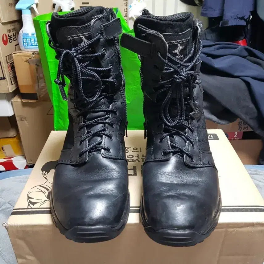[BUNJANG] EDAN Black Combat Boots with Zipper - Size 260 / EDAN 검정색 전투화 워커 지퍼 부츠 260