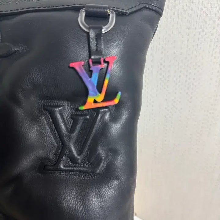 [BUNJANG] Louis Vuitton 2054 Quilted Leather Clutch / 루이비통 2054 클러치백