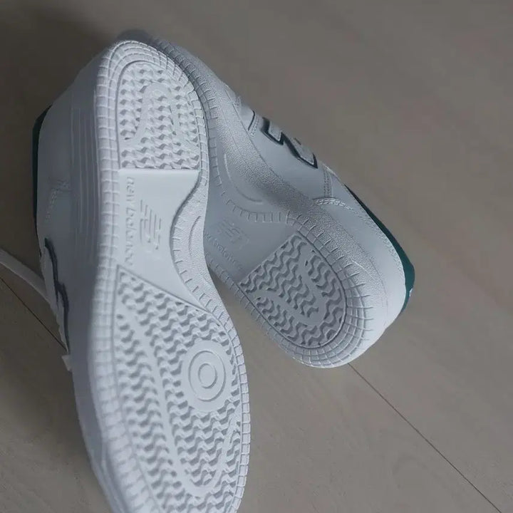 [BUNJANG] New Balance Sneakers / 뉴발란스 운동화