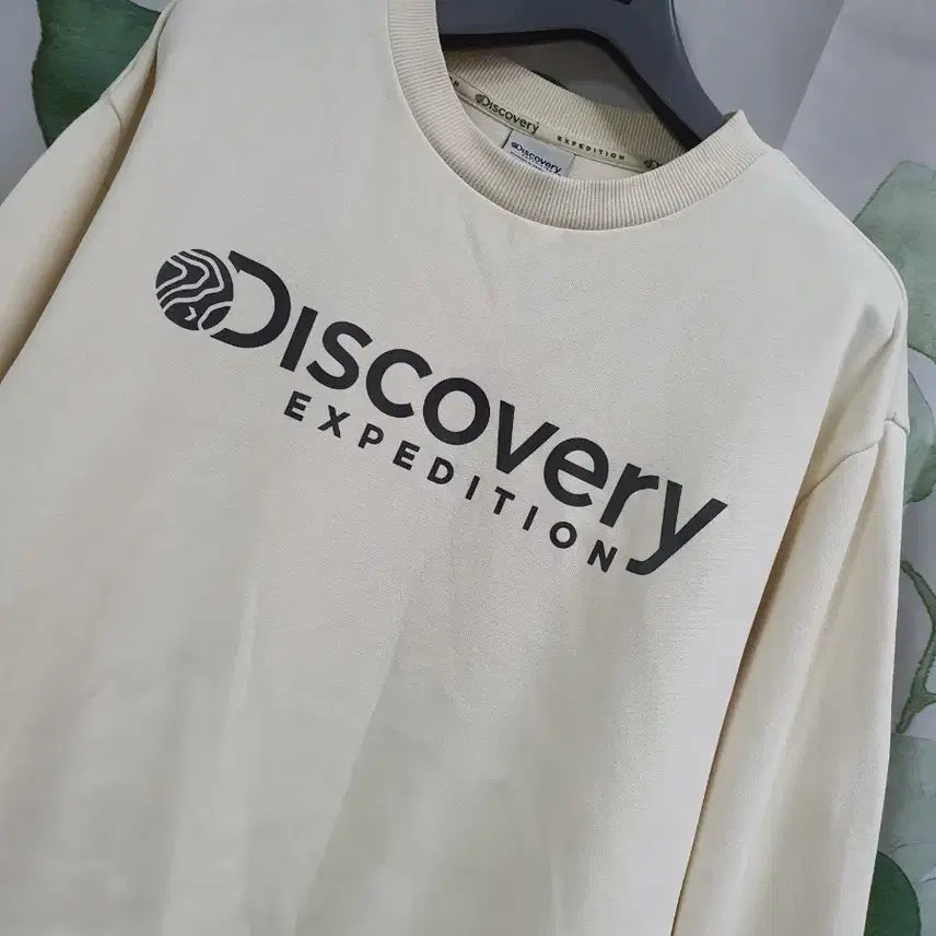 [BUNJANG] Discovery Men's Ivory Sweatshirt / 디스커버리 남성 맨투맨