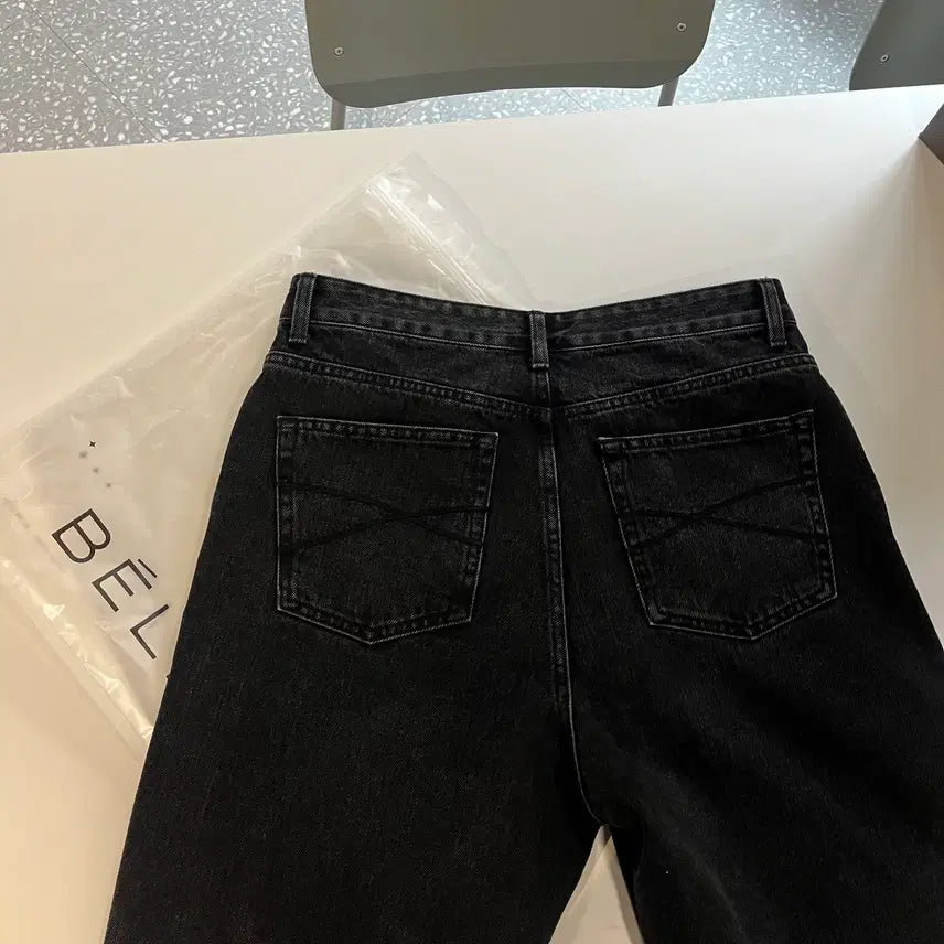 [BUNJANG] MIDWIDE Washed Black W30-L30 / 벨리에 / 미드와이드 워시드블랙 / W30-L30 판매합니다.