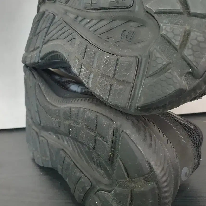 [BUNJANG] Asics Gel Contend 7 Black (275) / 아식스 젤 컨텐드7 블랙 (275)