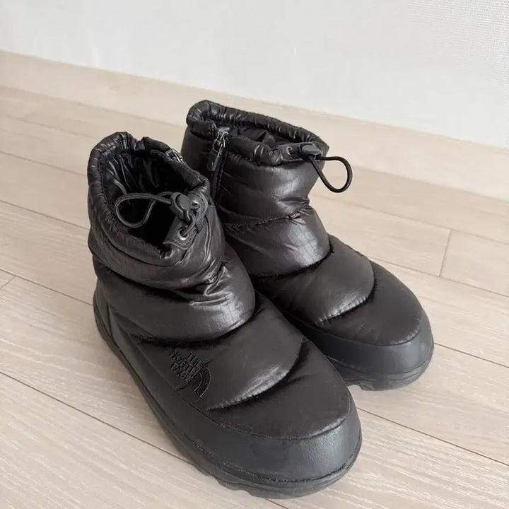 [BUNJANG] The North Face Apres Short Boots (Black, 240mm) / 노스페이스 패딩부츠(아프레 숏 부츠) 블랙 240mm