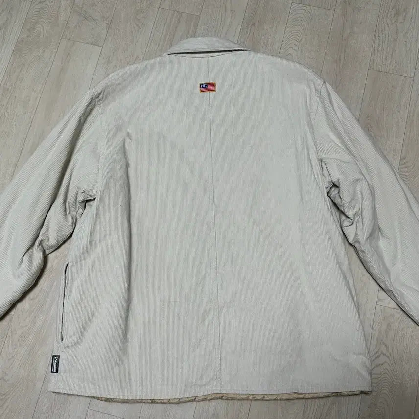 [BUNJANG] Hotel Cerritos Corduroy Shirt Jacket Ivory / 호텔 세리토스 코듀로이 셔츠 자켓 아이보리