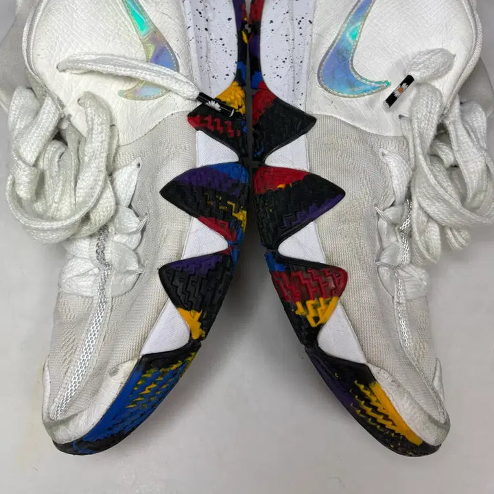 [BUNJANG] Nike Kyrie 4 Basketball Shoes / 나이키 카이리4 290